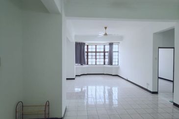 Putra Indah Condominium