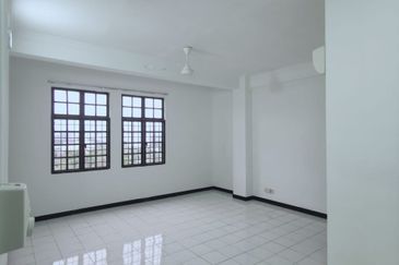 Putra Indah Condominium