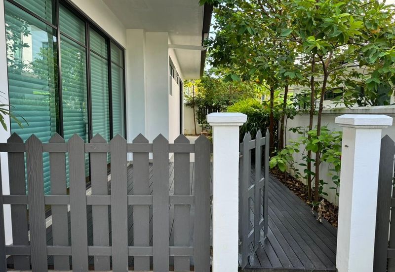 Tenderfields @ Eco Majestic