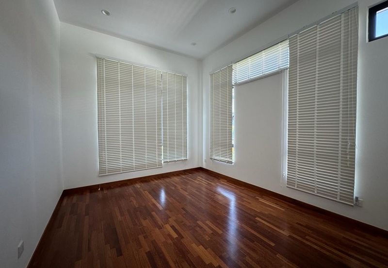 Tenderfields @ Eco Majestic