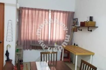 Glen Court, Bandar Sungai Long