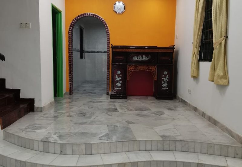 bandar sungai long corner