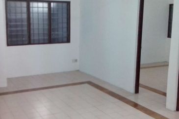 Glen Court, Bandar Sungai Long