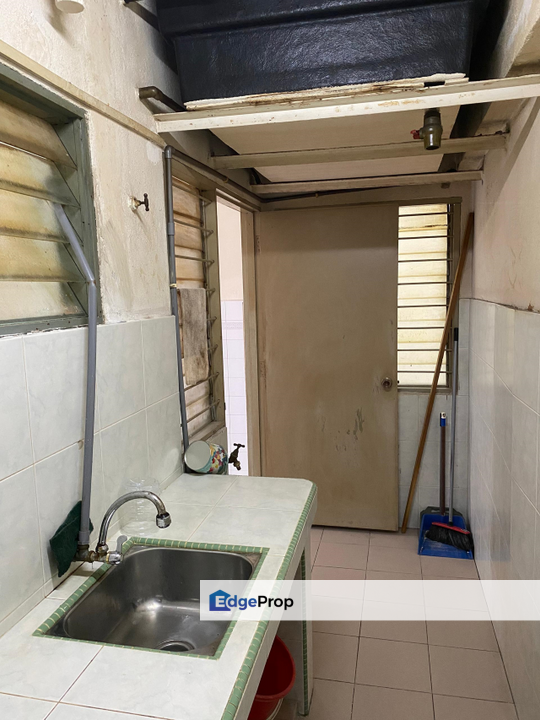 Taman Megah Shop Aparment Cheras Taman Megah Batu 9, Selangor, Batu 9th Cheras