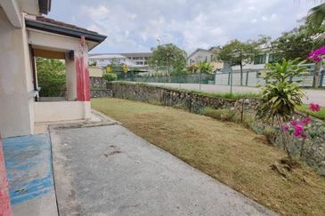 2 Sty Corner Bandar Sungai Long