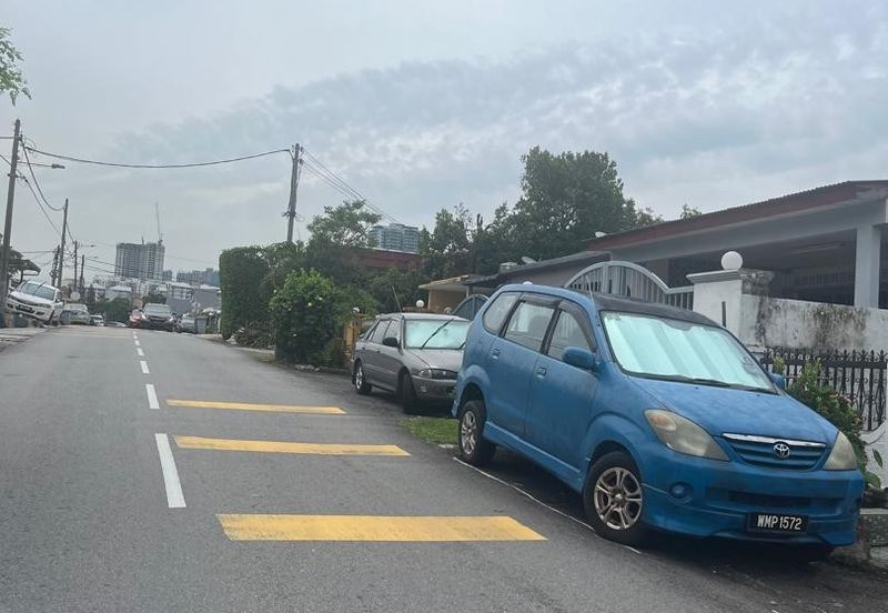 Happy Garden (Taman Gembira)