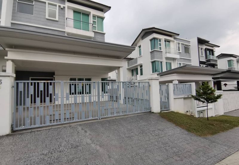 Bandar Sungai Long Tropicana Cheras Corner Bid Land