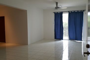 Green Suria Apartment