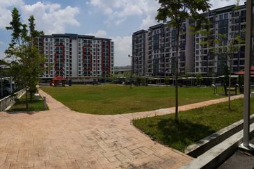 Green Suria Apartment