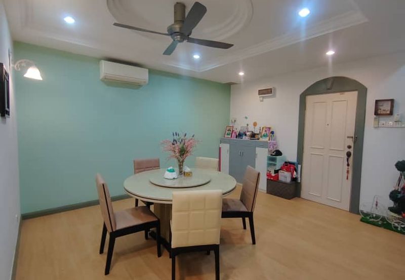 Evergreen Park Cypress