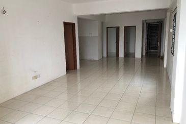 Green Suria Apartment