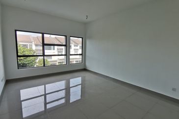 3 Storey  Tropicana Cheras Bandar Sungai Long