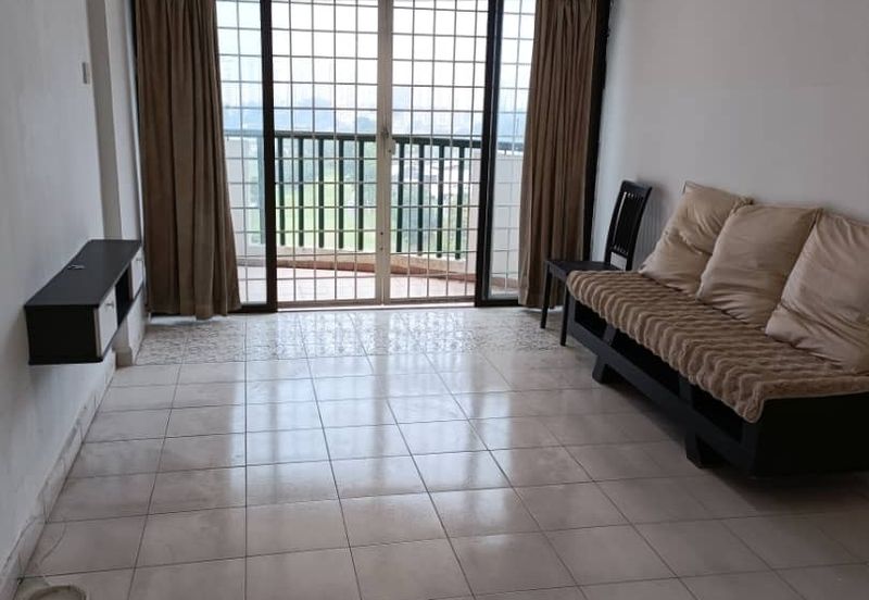 Anjung Hijau (Greenfield Apartment)