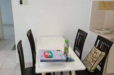 Anjung Hijau (Greenfield Apartment)