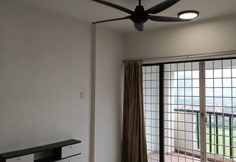 Anjung Hijau (Greenfield Apartment)