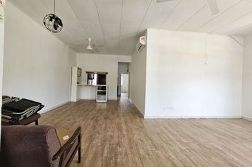 Desa Pinggiran Tanjung