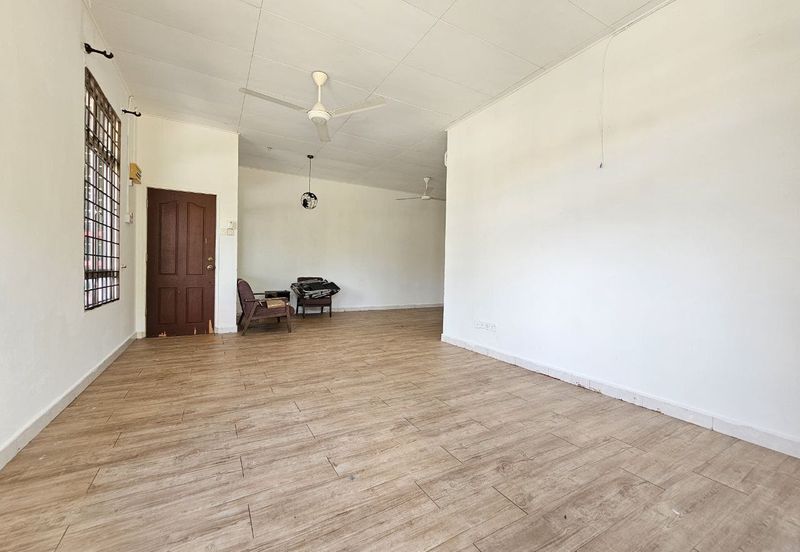 Desa Pinggiran Tanjung