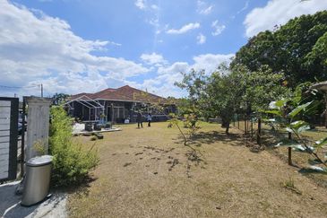 Desa Pinggiran Tanjung