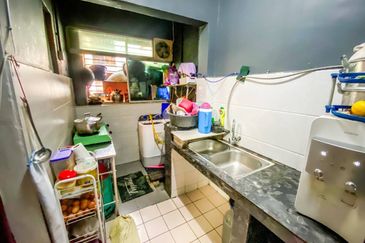 Astana Alam Apartment