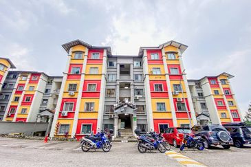 Astana Alam Apartment