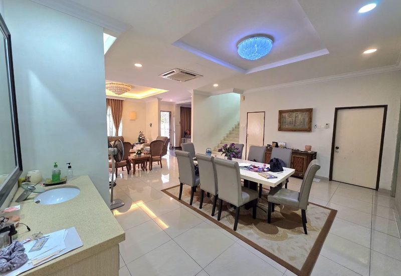 Desa Pinggiran Putra