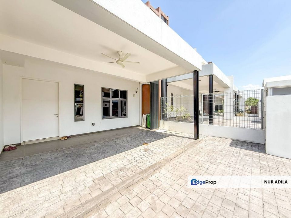 Cheapest Double Storey Serimba Terrace, Laman Tasik, Bandar Bukit Mahkota, Selangor, Kajang