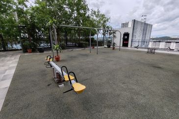 Corner Unit, Condominium Duplex, Centrus SOHO-1, Cyberjaya