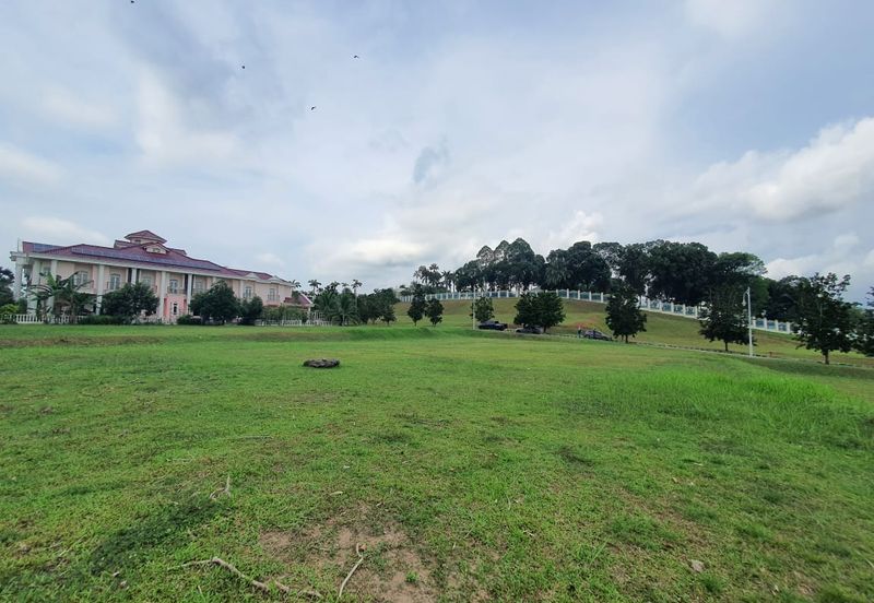 LAND FOR SALE LOT BUNGALOW, PRESINT 10 PUTRAJAYA (NEAR KOMPLEKS SERI PERDANA)