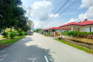 Mahkota Hills