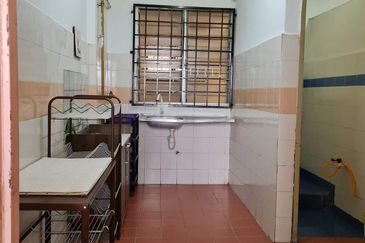 Pangsapuri Putra Damai