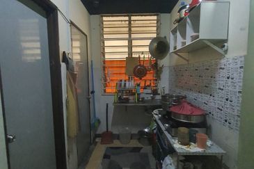 Pangsapuri Tun Teja 1