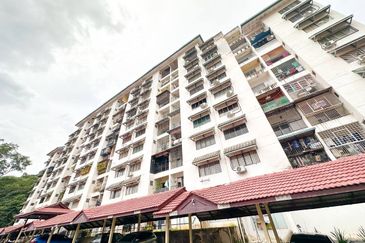 Desa View Towers Apartment