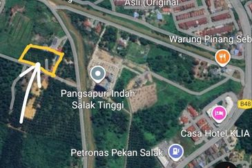 Tanah Lot Pekan Salak