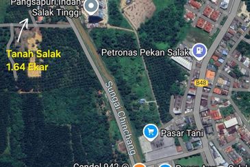 Tanah Lot Pekan Salak