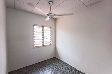 Desa Pinggiran Tanjung