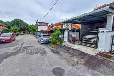 Desa Pinggiran Tanjung