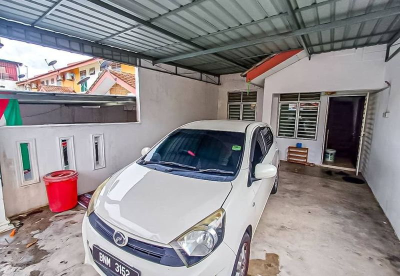 Desa Pinggiran Tanjung