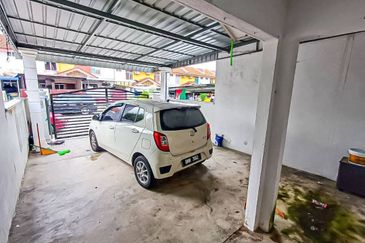 Desa Pinggiran Tanjung