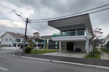 TAMAN LAPANGAN INDAH