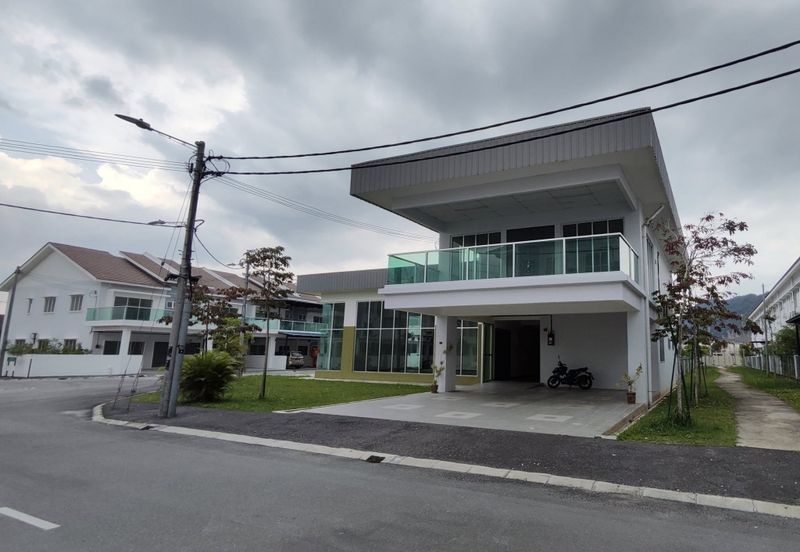 TAMAN LAPANGAN INDAH