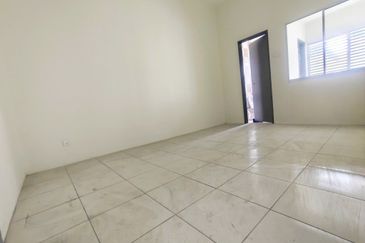 TAMAN LAPANGAN INDAH