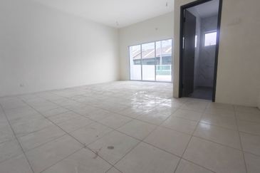 TAMAN LAPANGAN INDAH