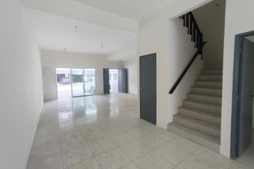 TAMAN LAPANGAN INDAH