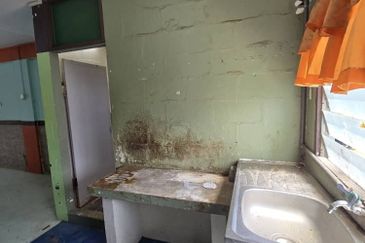 Flat Taman Mewah Bercham