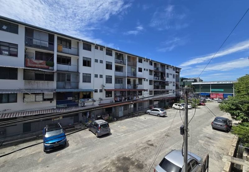 Flat Taman Mewah Bercham