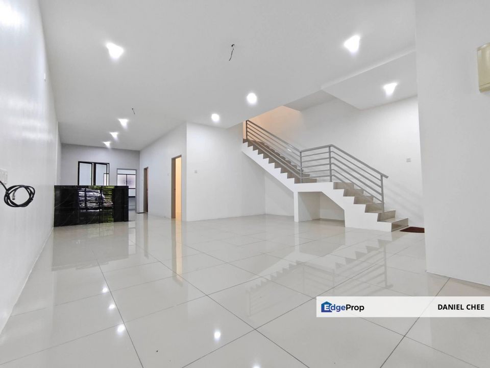 Jalan KK Sunland Residence Fully Renovated Below MV 50K Double Storey House For Sale, Perak, Kinta