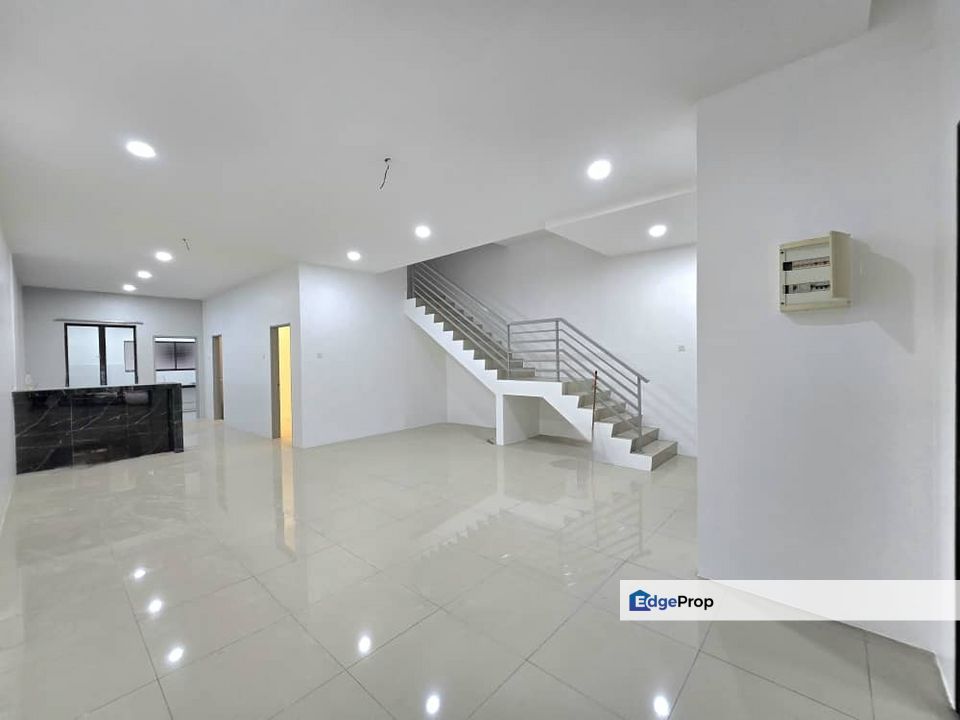 New Fully Renovated 2 Storey at Ipoh Jalan Kuala Kangsar, Perak, Ipoh