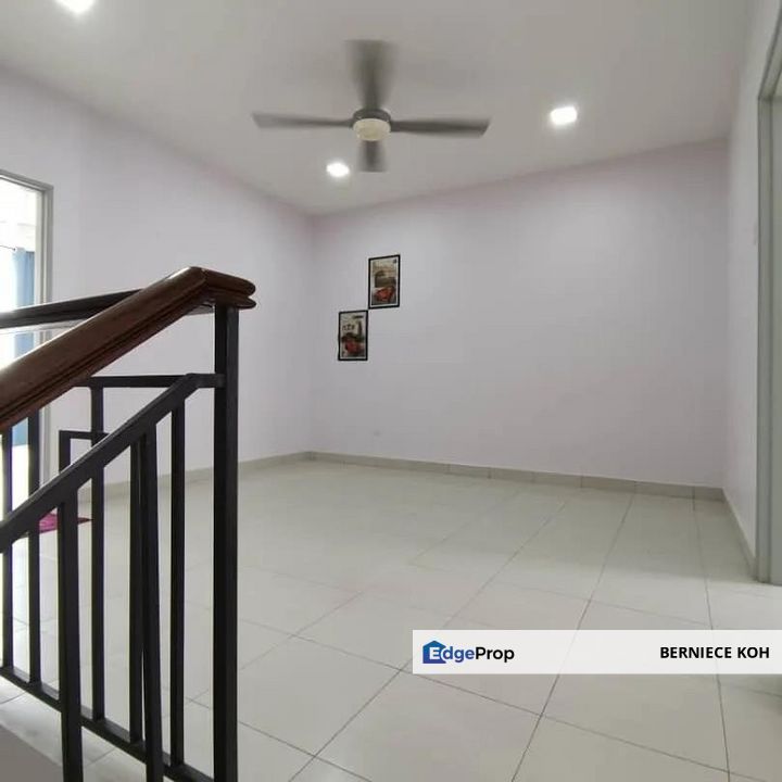 Semenyih Parklands Terrace House 4 Bedrooms To Let for Family, Selangor, Semenyih