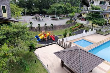 Avenue 2, Lake Valley