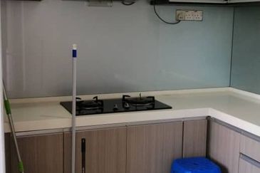 Avenue 2, Lake Valley